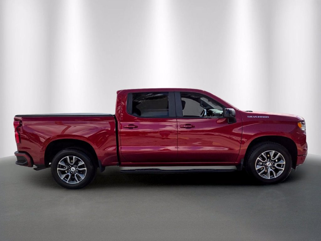 Used 2024 Chevrolet Silverado 1500 RST w/ Convenience Package II RWD image 2
