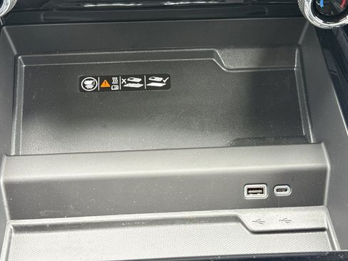 New 2025 Chevrolet Tahoe High Country AWD/4WD image 40
