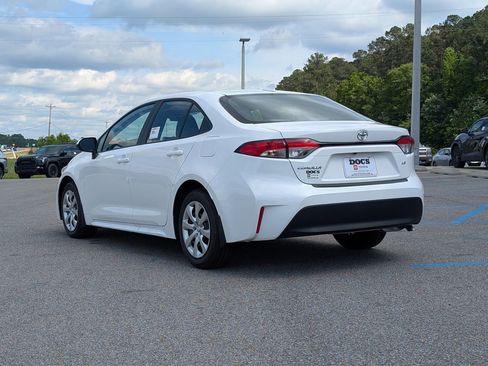 New 2026 Toyota Corolla LE FWD image 3