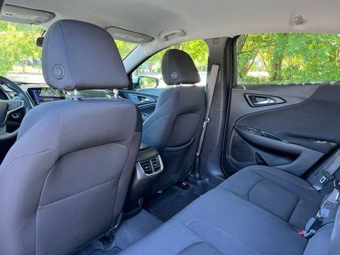Used 2023 Chevrolet Malibu LT FWD image 15