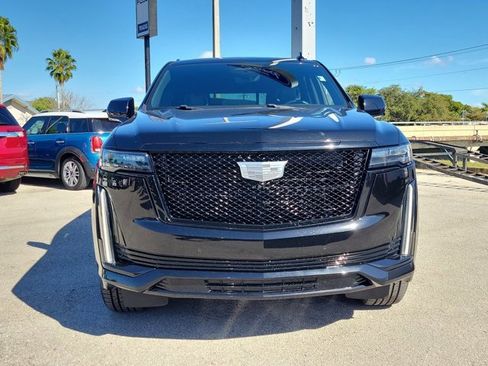 Used 2022 Cadillac Escalade Sport w/ Touring Package image 2