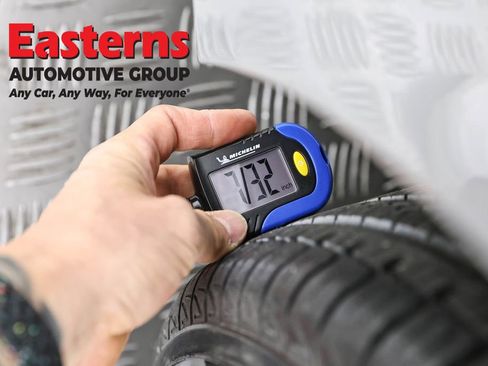 Used 2021 Toyota Corolla LE w/ Carpet Mat Package (TMS) image 29