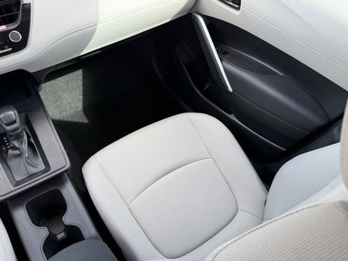 Used 2026 Toyota Corolla Cross L FWD image 22