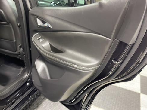 Used 2023 Buick Encore GX Select w/ Sport Touring Package FWD image 19