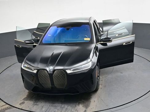 Used 2024 BMW iX xDrive50 w/ Premium Package image 43