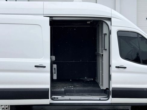 Used 2025 Ford Transit 250 148 High Roof Extended AWD w/ Load Area Protection Package image 19