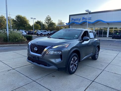 Used 2023 Nissan Rogue SV FWD image 5