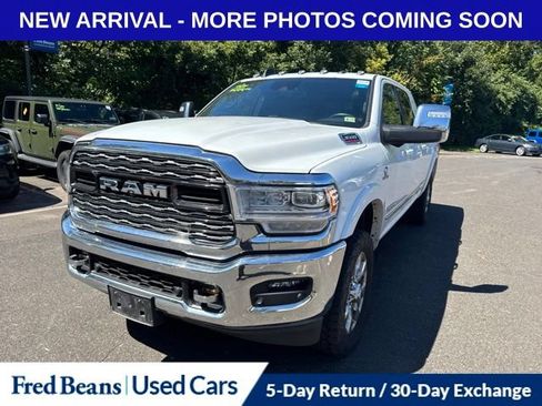 Used 2024 RAM 3500 Limited AWD/4WD image 5