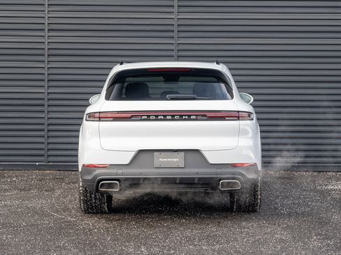 New 2026 Porsche Cayenne image 7