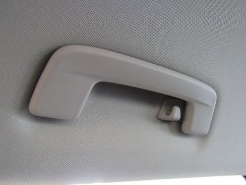 Used 2023 Volkswagen Taos SE image 27