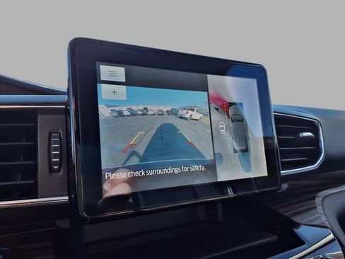 Used 2022 Ford Explorer Limited w/ Equipment Group 301A image 6