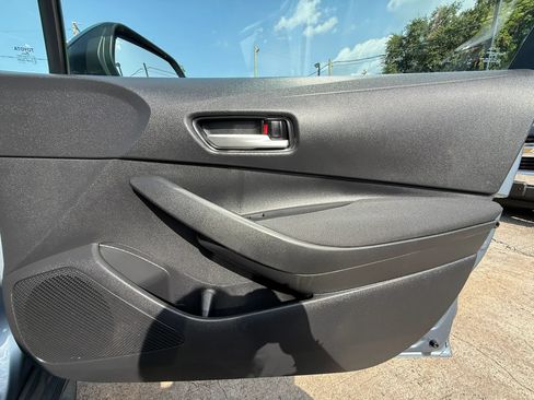 Used 2021 Toyota Corolla LE FWD image 20