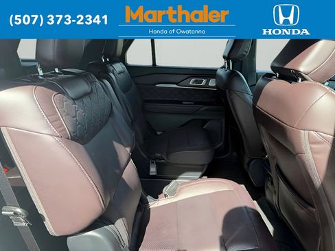 Used 2026 Ford Explorer Platinum w/ LUX Leather Package AWD/4WD image 19