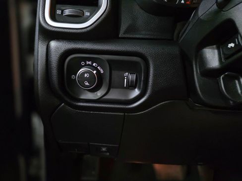 Used 2022 RAM 2500 Big Horn w/ Level C Equiment Group AWD/4WD image 30