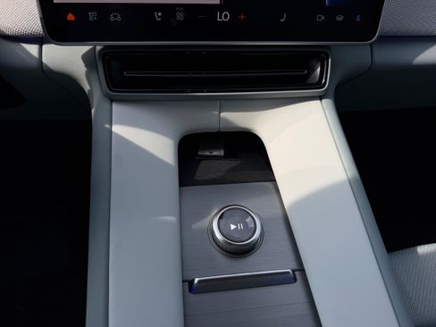 New 2026 Polestar Polestar 4 AWD/4WD image 15