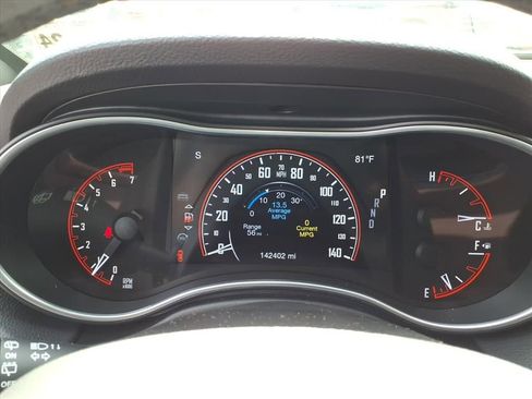 Used 2019 Dodge Durango SXT image 6