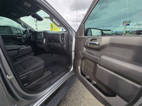 Used 2023 Chevrolet Silverado 1500 Custom image 11