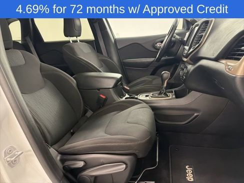 Used 2016 Jeep Cherokee Latitude w/ Comfort & Sound Group image 12