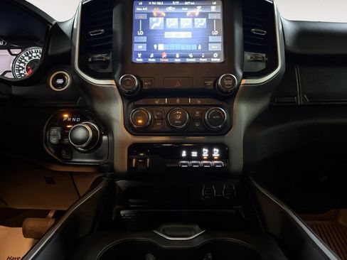 Used 2020 RAM 1500 Big Horn AWD/4WD image 18