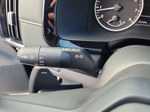 New 2026 Nissan Pathfinder SV AWD/4WD image 25