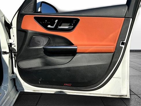 Certified 2025 Mercedes-Benz C 300 4MATIC Sedan image 32