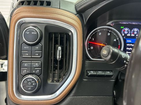 Used 2020 Chevrolet Silverado 2500 High Country w/ Z71 Off-Road Package AWD/4WD image 29