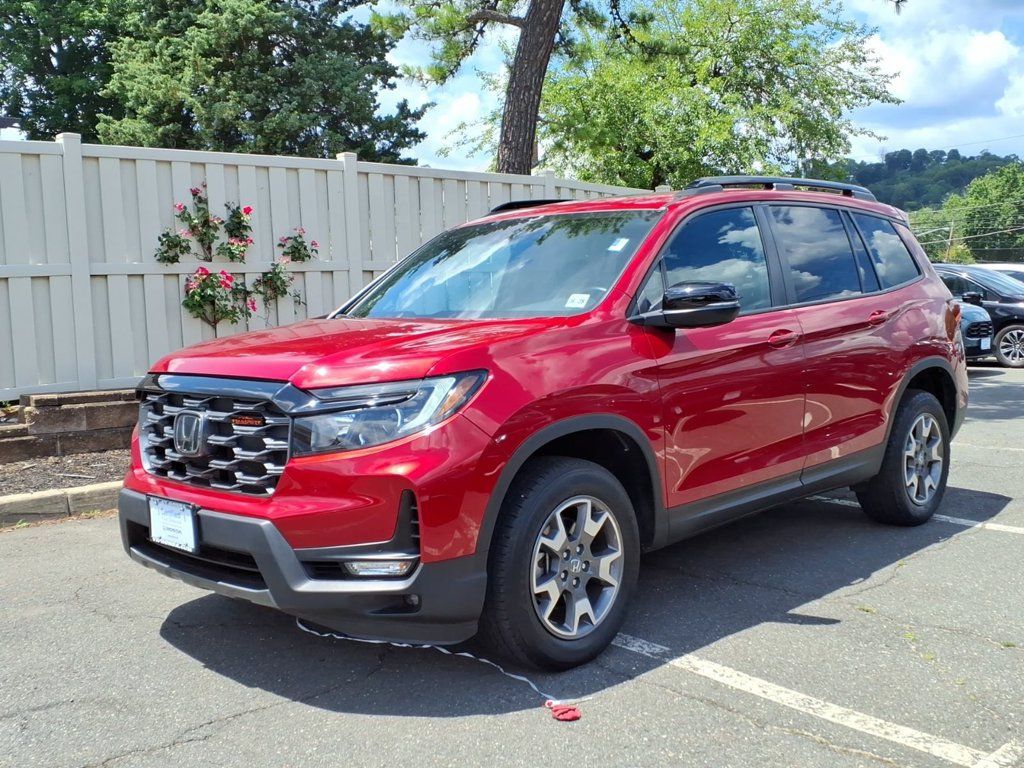 Used 2023 Honda Passport TrailSport image 3