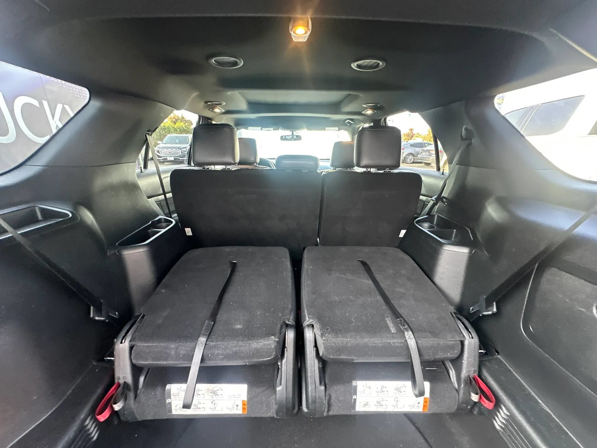 Used 2018 Ford Explorer XLT w/ Equipment Group 202A FWD image 42