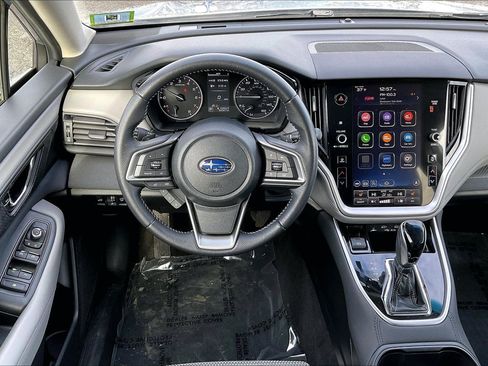 Used 2020 Subaru Outback Premium image 5