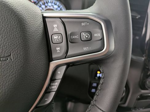 Used 2025 RAM 1500 Big Horn AWD/4WD image 19