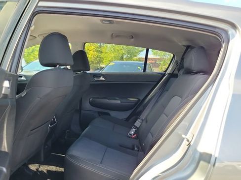 Used 2022 Kia Sportage LX AWD/4WD image 12