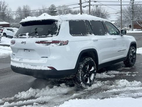 New 2025 Jeep Grand Cherokee L Limited w/ Black Appearance Package image 6