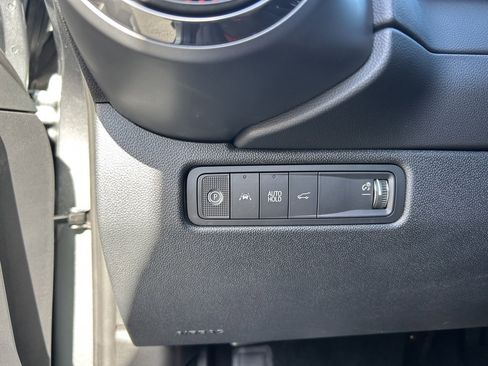 New 2025 Chevrolet Equinox EV RS image 43