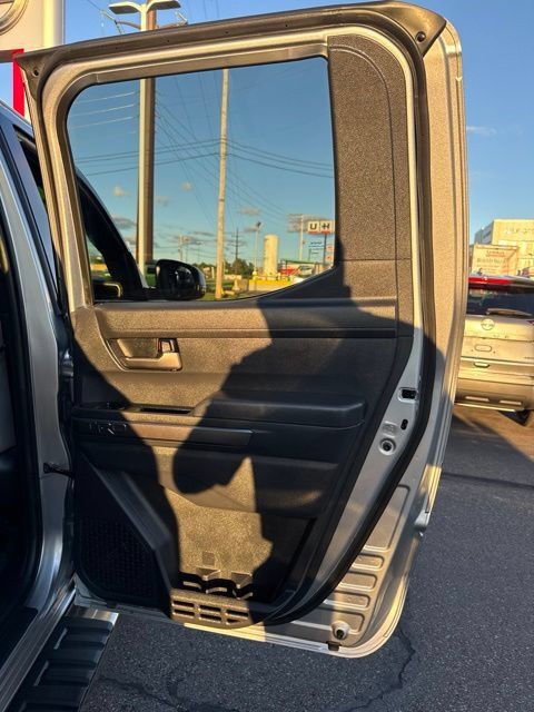 Used 2025 Toyota Tacoma TRD Off-Road w/ TRD Off Road Upgrade Package AWD/4WD image 19