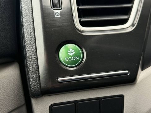 Used 2013 Honda Civic LX image 19