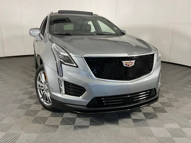 Used 2026 Cadillac XT5 Sportv w/ LPO, Floor Liner Package AWD/4WD image 8