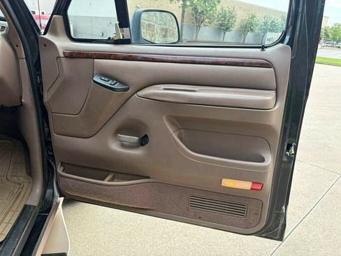 Used 1996 Ford Bronco Eddie Bauer AWD/4WD image 28
