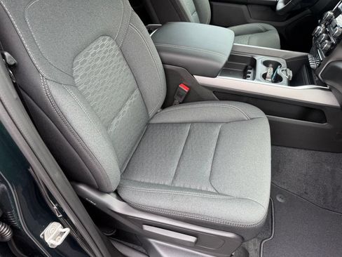 New 2026 RAM 1500 Express AWD/4WD image 54