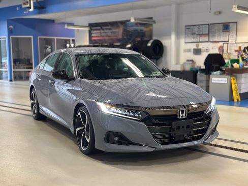 Used 2022 Honda Accord Sport Special Edition image 3