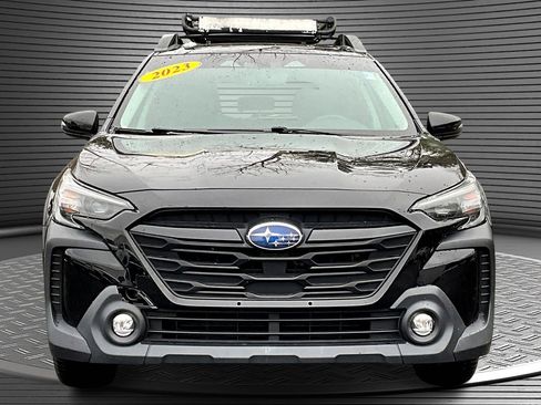 Used 2023 Subaru Outback Onyx Edition image 2