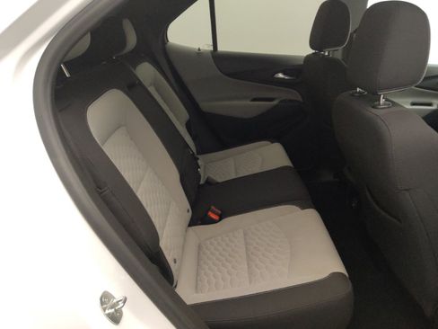 Used 2021 Chevrolet Equinox LT FWD image 19