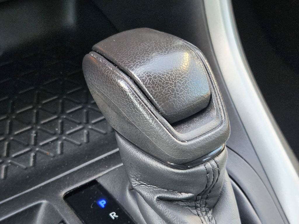 Used 2023 Toyota RAV4 XLE FWD image 21
