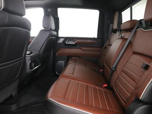 Used 2024 GMC Sierra 3500 Denali Ultimate AWD/4WD image 30