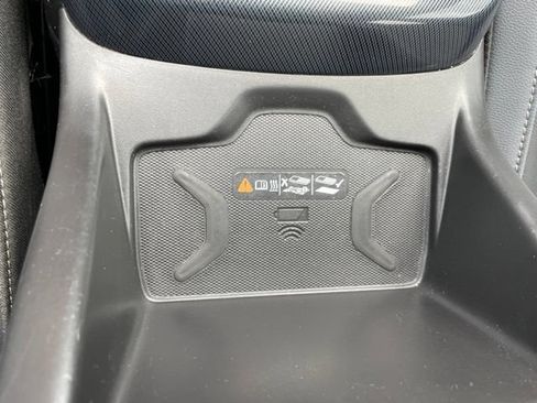 Used 2021 Chevrolet Colorado Z71 AWD/4WD image 42