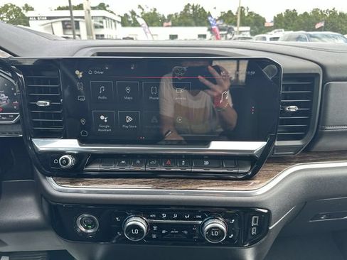 Used 2024 GMC Sierra 1500 Elevation RWD image 11