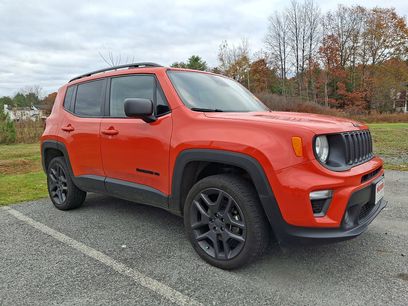 Used 2021 Jeep Renegade Latitude w/ Sun & Sound Group