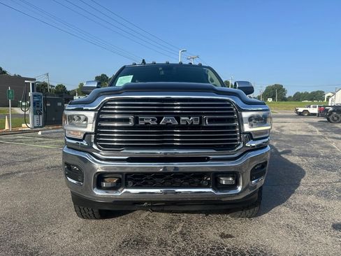 Used 2022 RAM 3500 Laramie AWD/4WD image 8