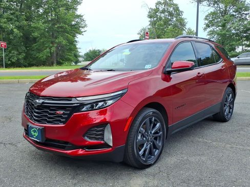 Certified 2024 Chevrolet Equinox RS FWD image 3