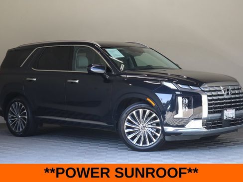 Used 2023 Hyundai Palisade Calligraphy w/ Cargo Package AWD/4WD image 3