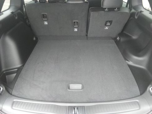 New 2025 Jeep Grand Cherokee Altitude AWD/4WD image 8